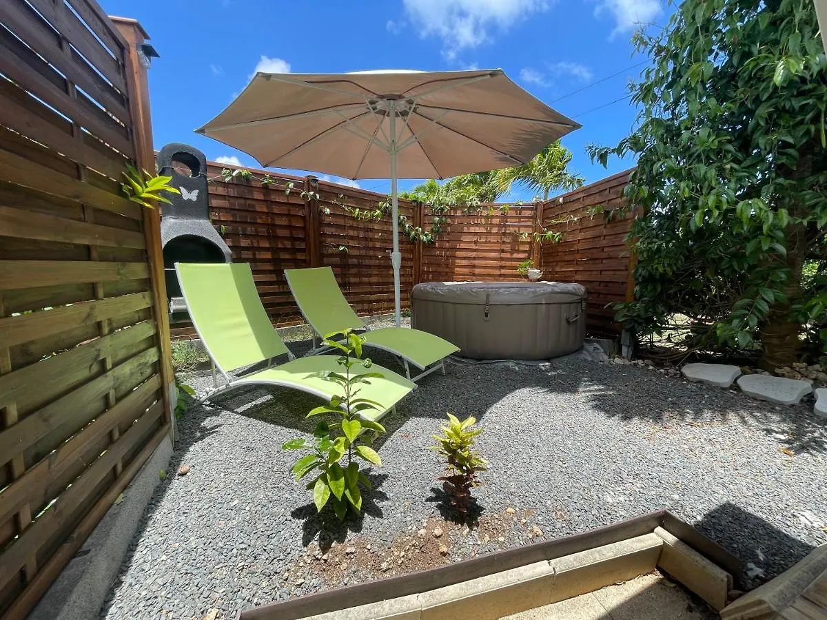 Дом отдыха Bungalow Les Hibiscus Сен-Франсуа